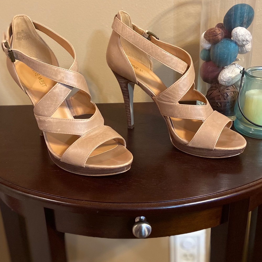 Nine West Making Waves Strappy Platform Sandal